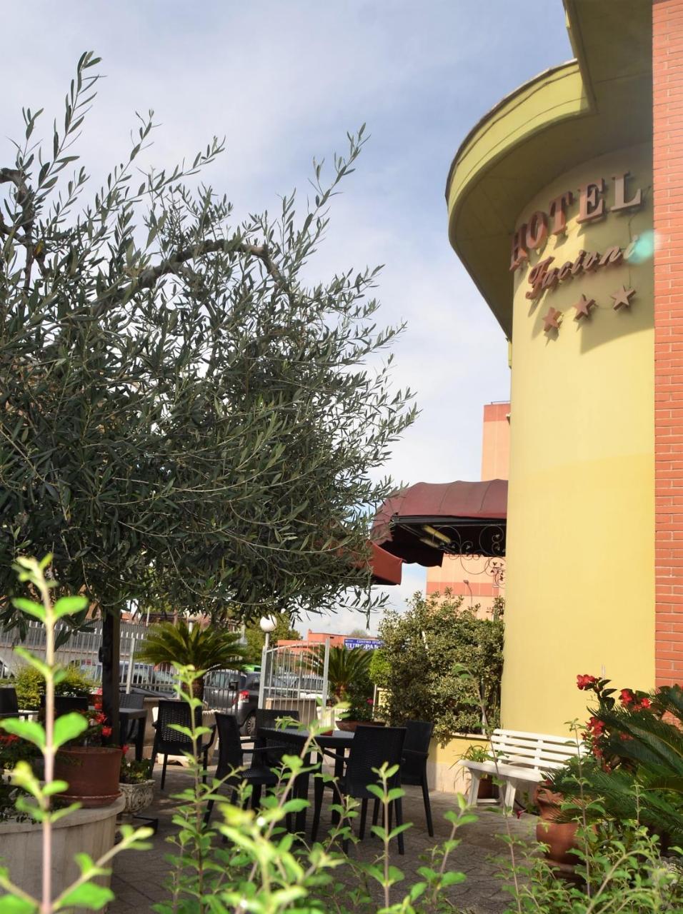 Hotel Facioni Pomezia Exterior photo