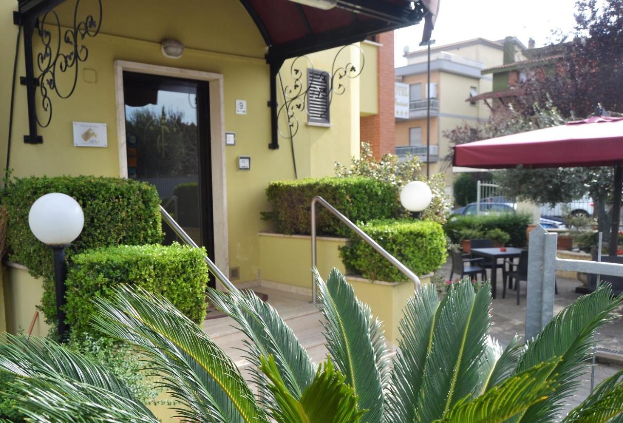 Hotel Facioni Pomezia Exterior photo