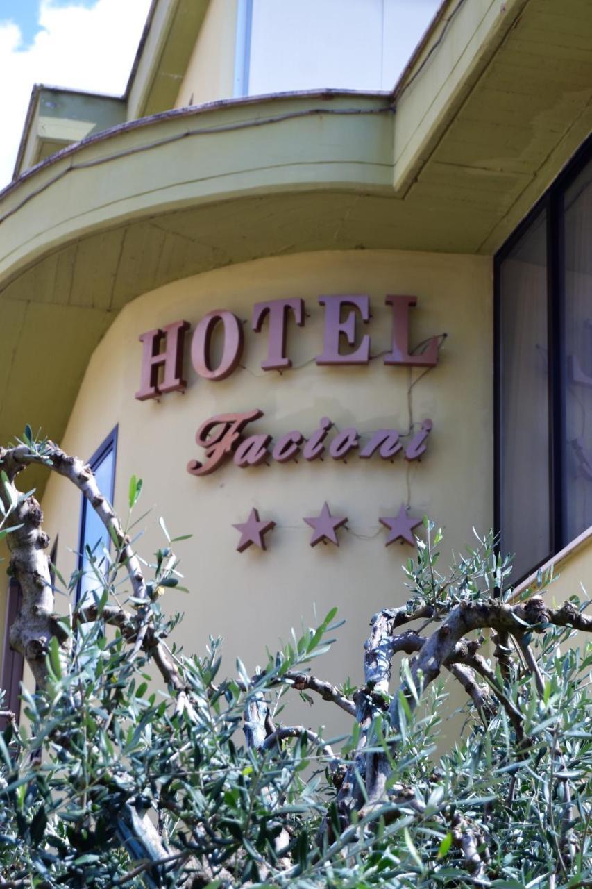Hotel Facioni Pomezia Exterior photo